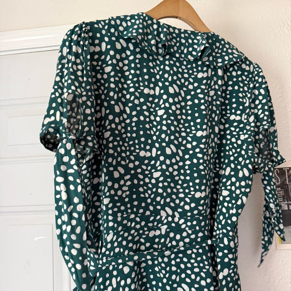 SEVEN WONDERS green white dot cheetah leopard animal ruffle wrap mini dress - Picture 4 of 8